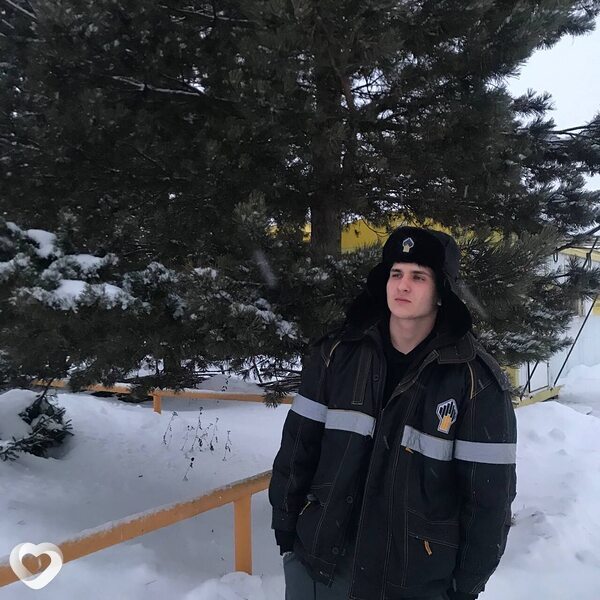 Максим, 23, Нефтеюганске — анкета №1695589