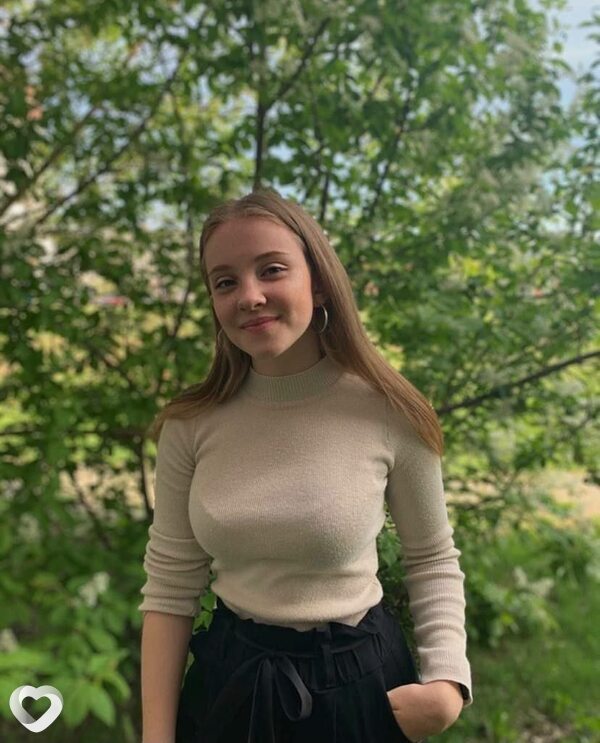 Алина, 23, Москве — анкета №1696399