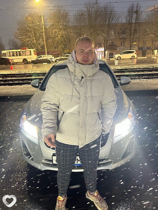 Олег, 25, Орёл — анкета №1696798