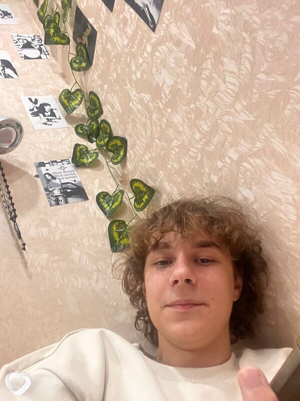 Илья, 20, Бресте — анкета №1697583