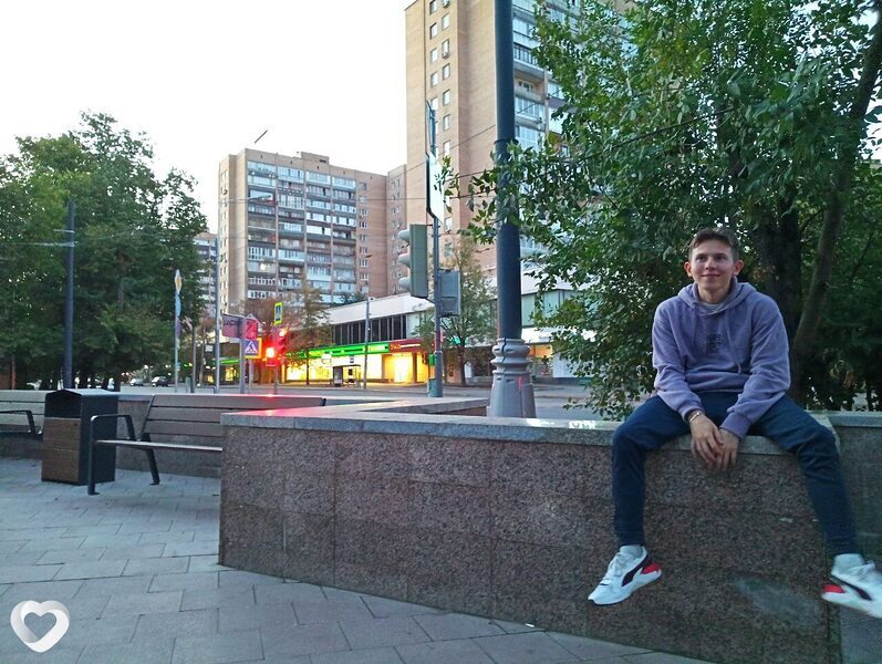 Виталий, 24, Москве — анкета №1698444