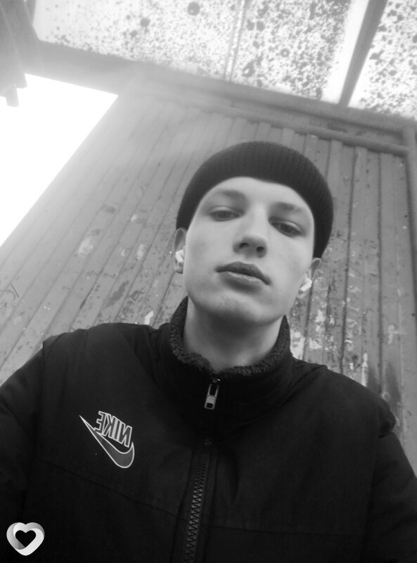 Илья, 19, Волковыске — анкета №1698370