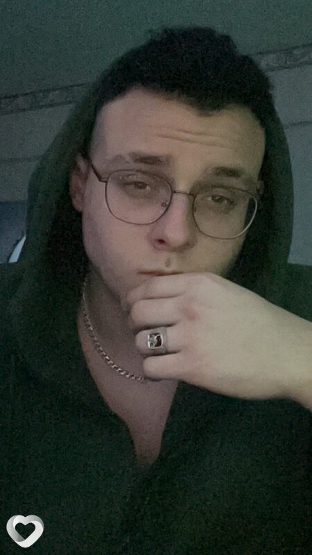 Артем, 20, Узловой — анкета №1698709