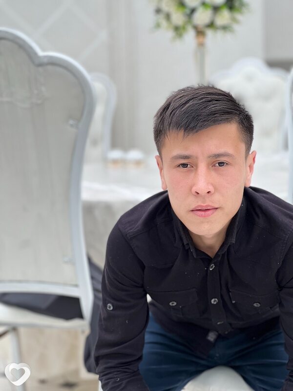 Азизбек, 19, Челябинске — анкета №1699795
