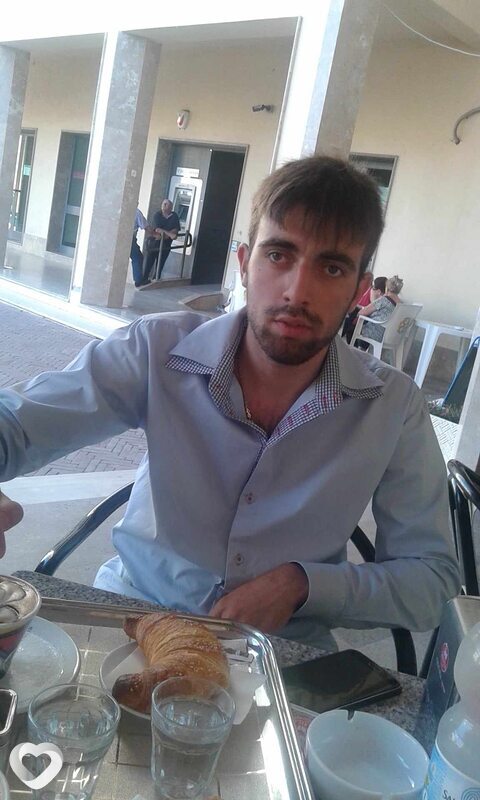 Rares, Oradia