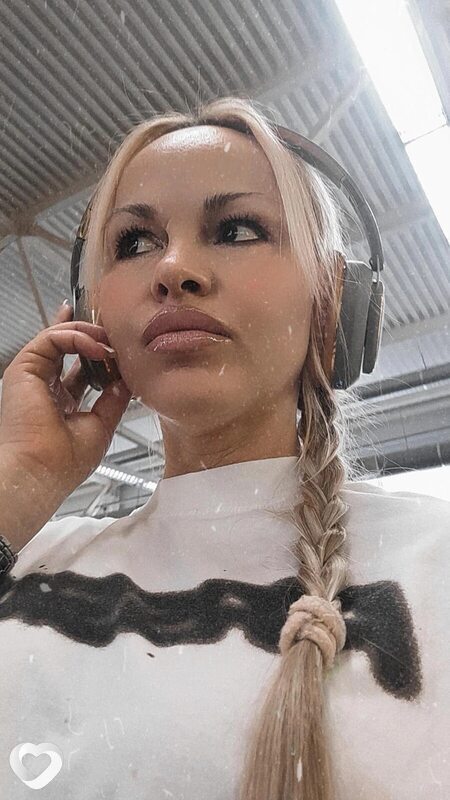 Юлия, Островец