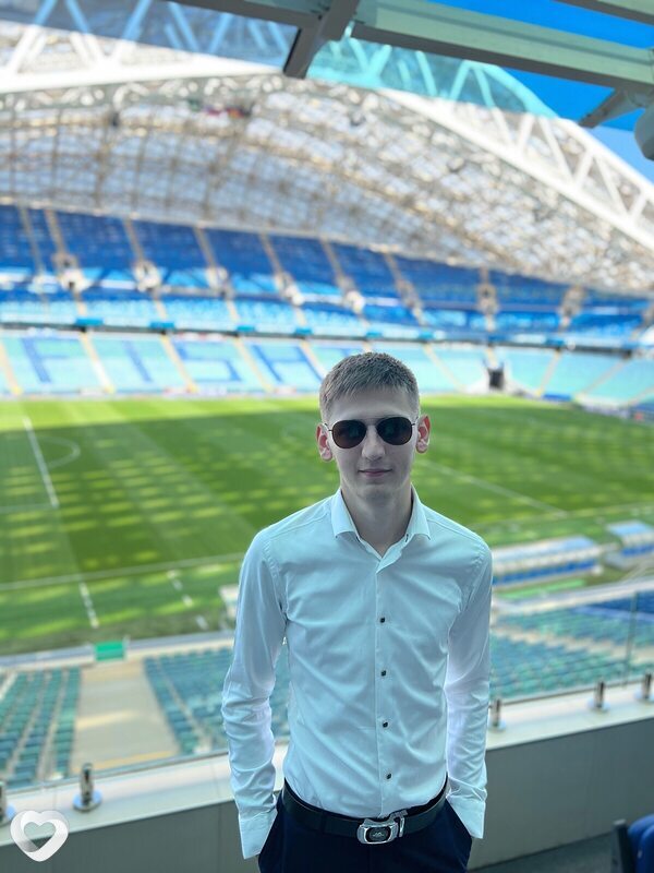 Артем, 22, Краснодаре — анкета №1700550