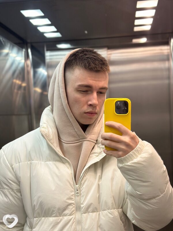 Дима, 25, Москве — анкета №1701128