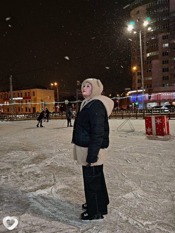 Лиля, 20, Екатеринбурге — анкета №1701239