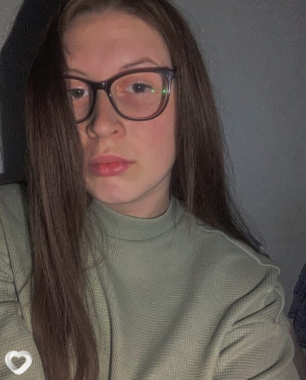 Марина, 23, Омске — анкета №1701398
