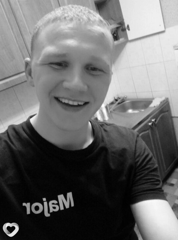 Александр, 27, Кирове — анкета №1702665