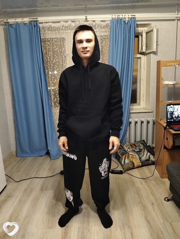 Даня, 23, Москве — анкета №1703386