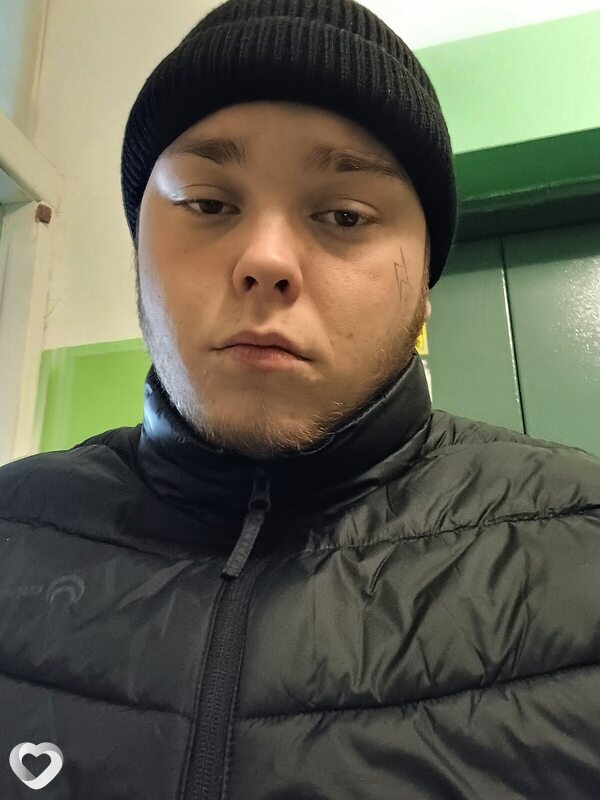 Вадим, 24, Керчи — анкета №1703045