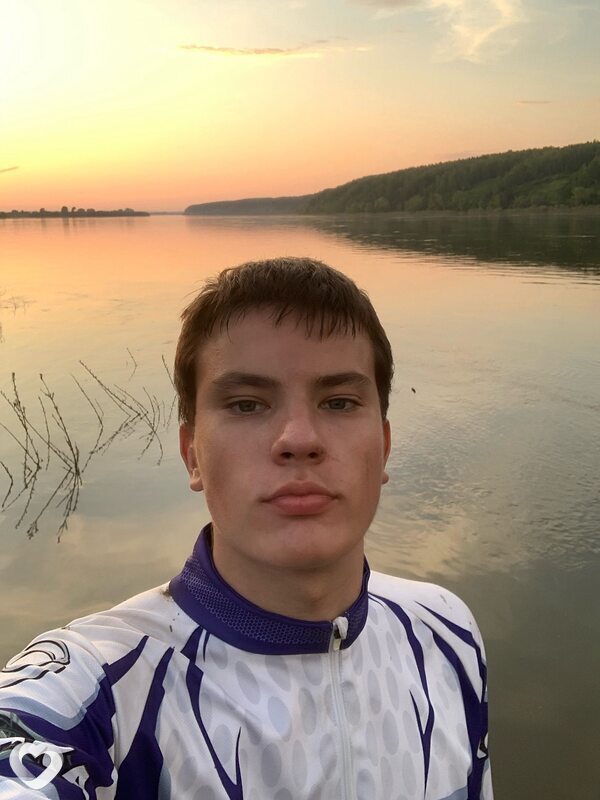Андрей, 21, Кемерове — анкета №1703687