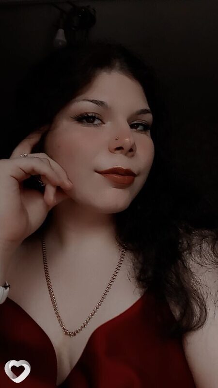 Карина, 20, Абакане — анкета №1704252