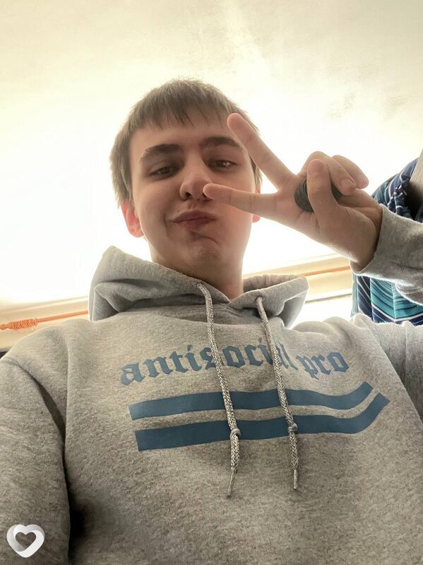 Илья, 21, Санкт-Петербурге — анкета №1705675