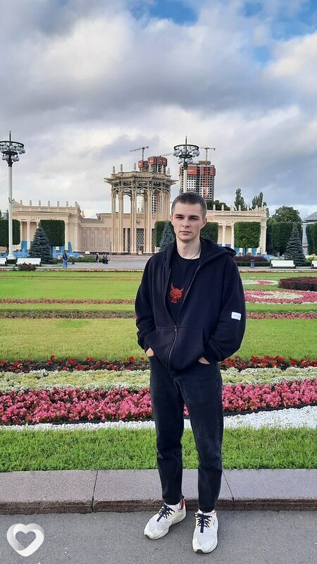 Максим, 21, Брянске — анкета №1706662