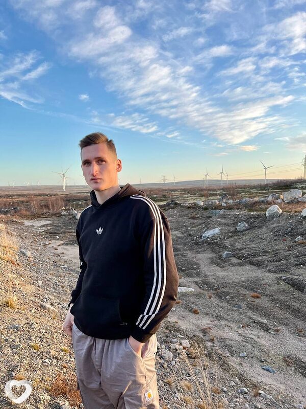 Артм, 26, Мурманске — анкета №1707095