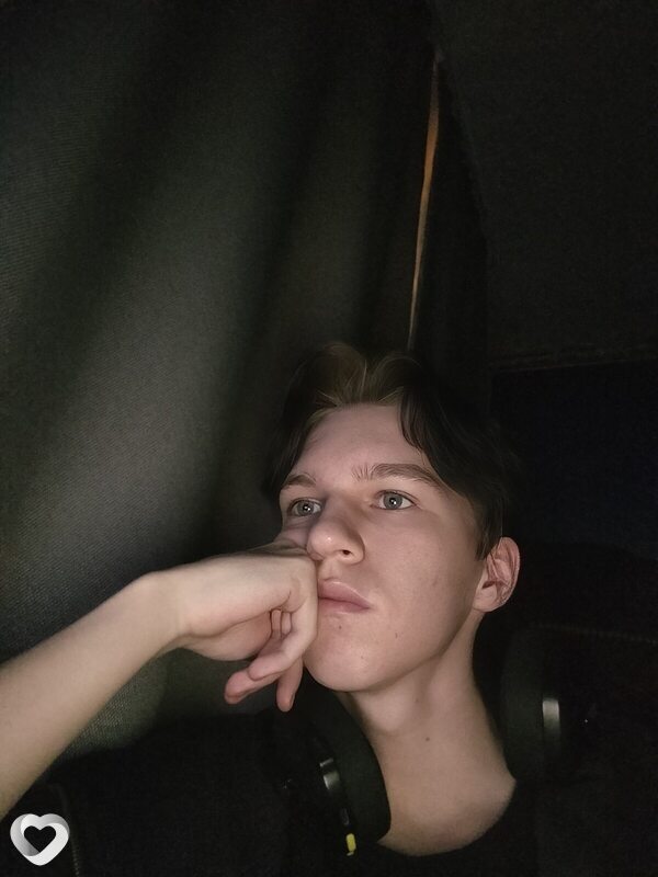 Андрей, 20, Москве — анкета №1708098