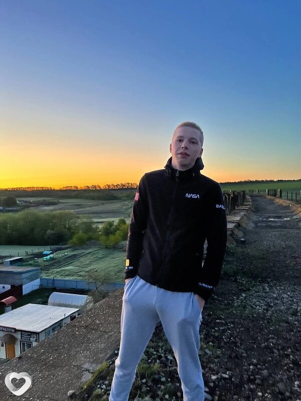 Кирилл, 23, Канаше — анкета №1708347