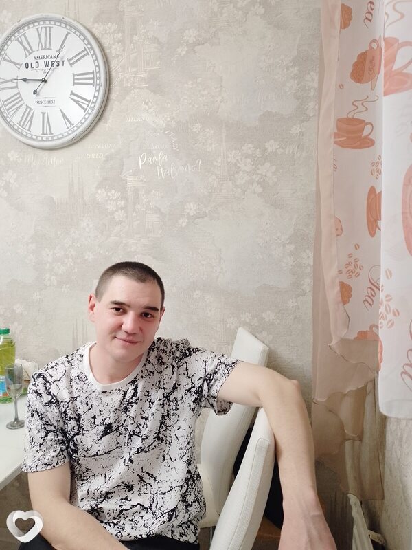 Артур, 25, Уфе — анкета №1708119