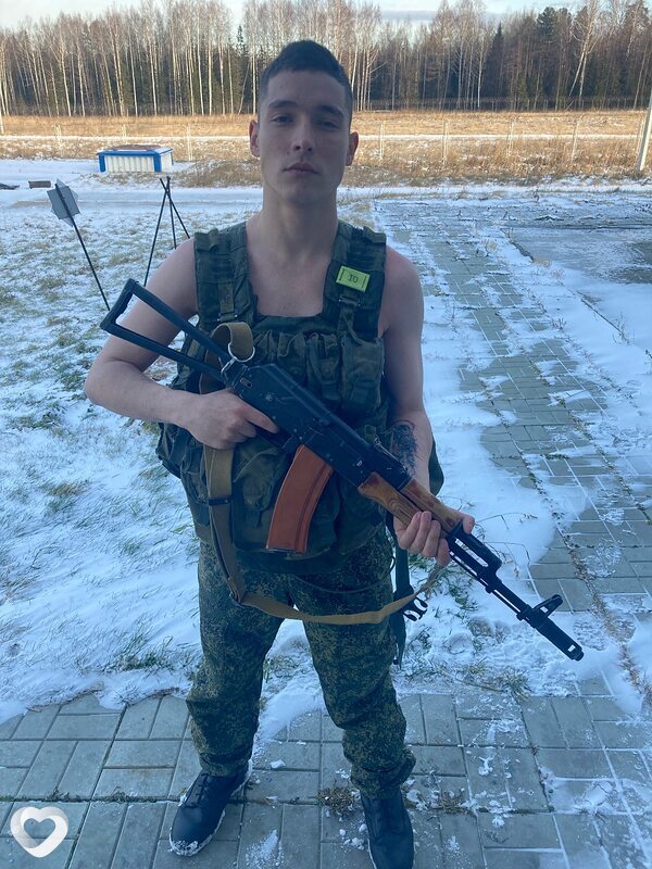 Роман, 22, Нижнем Тагиле — анкета №1709036