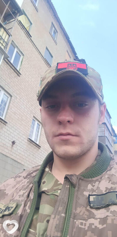 Валентин, 26, Изюме — анкета №1709352