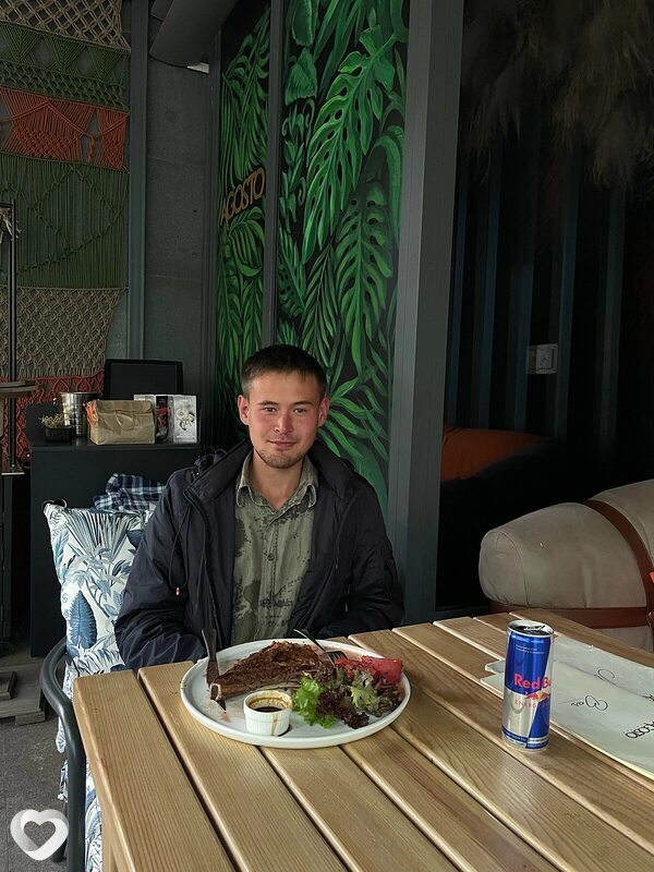 Максим, 27, Алматы — анкета №1709883