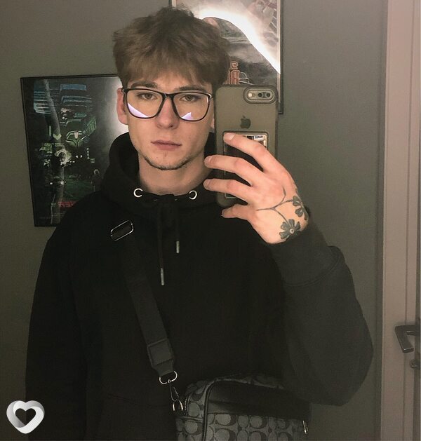 Константин, 22, Москве — анкета №1710001