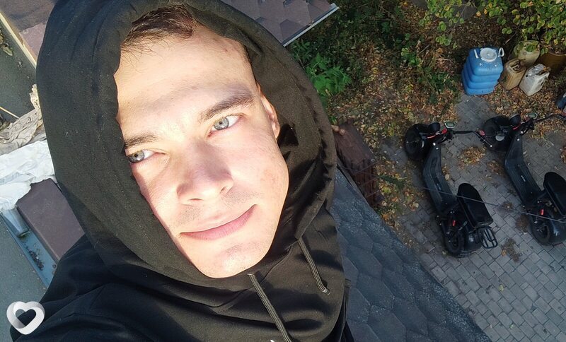 Артем, 28, Екатеринбурге — анкета №1711669