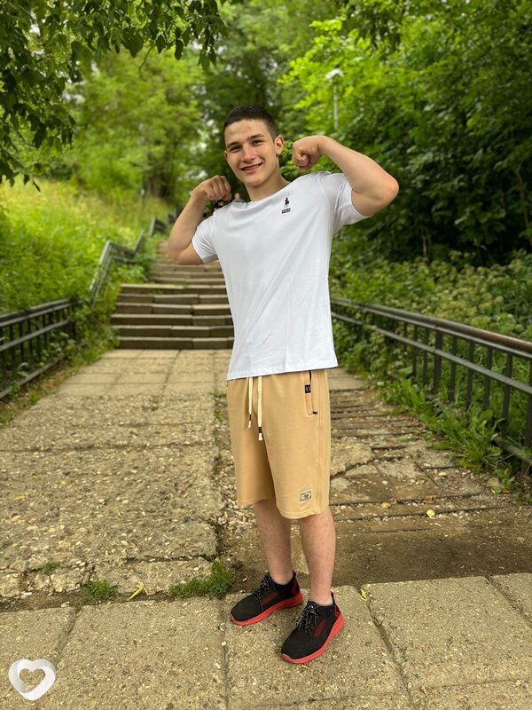 Павел, 21, Твери — анкета №1713361