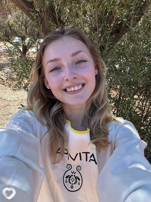 Юля, 21, Минске — анкета №1713552
