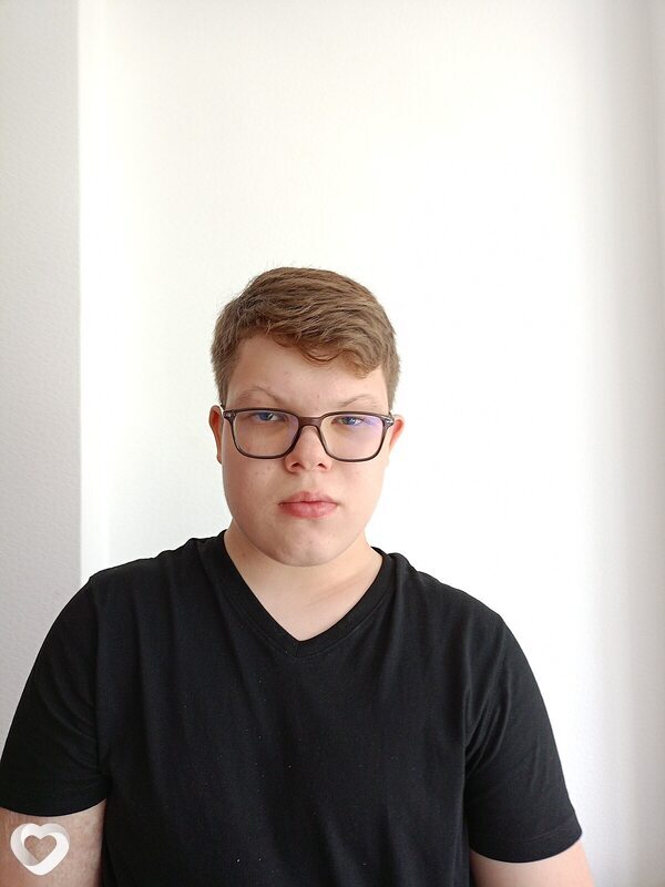 Михаил, 20, Москве — анкета №1714783