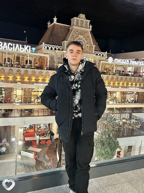 Ярослав, 22, Минске — анкета №1714363