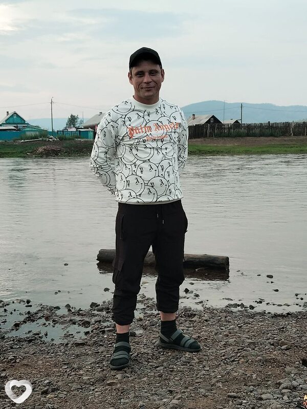 Юрий, 35, Улан-Удэ — анкета №1714583
