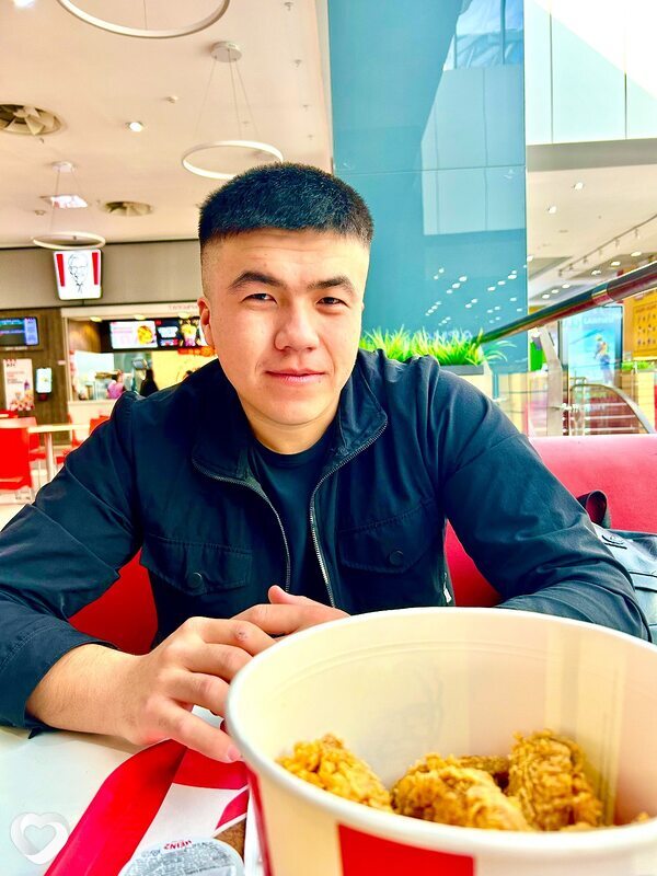 Altynbek, 23, Алматы — анкета №1714682