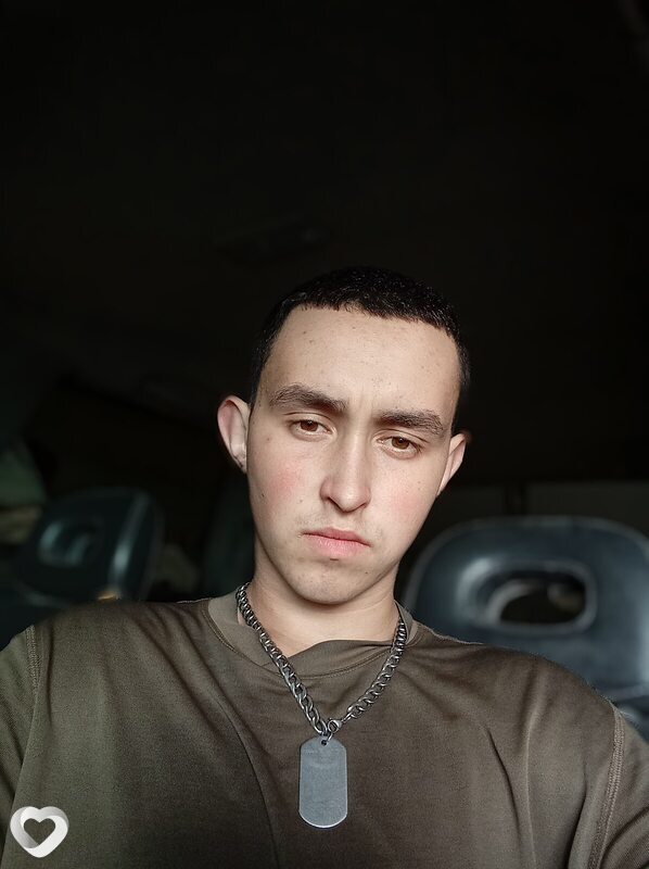 Александр, 21, Зиме — анкета №1714743
