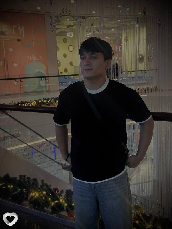 Мансур, Москва