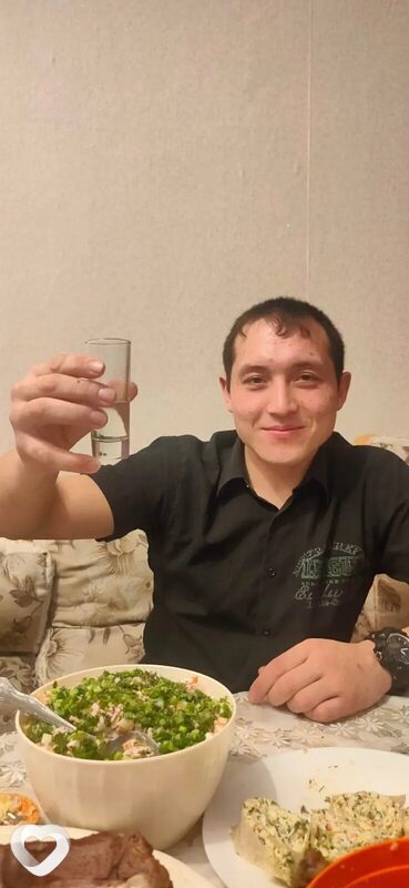 Алексей, 31, Черногорске — анкета №1720655