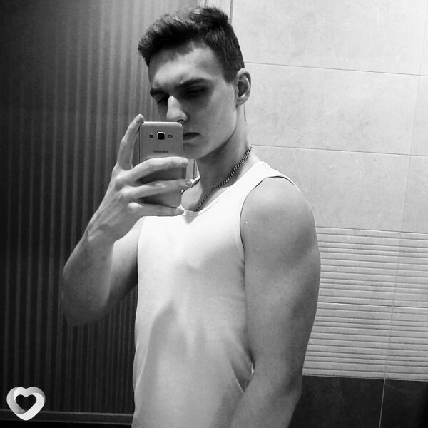 Павел, 22, Санкт-Петербурге — анкета №1721285