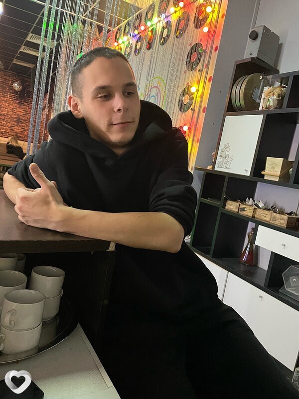Алексей, 21, Екатеринбурге — анкета №1722803