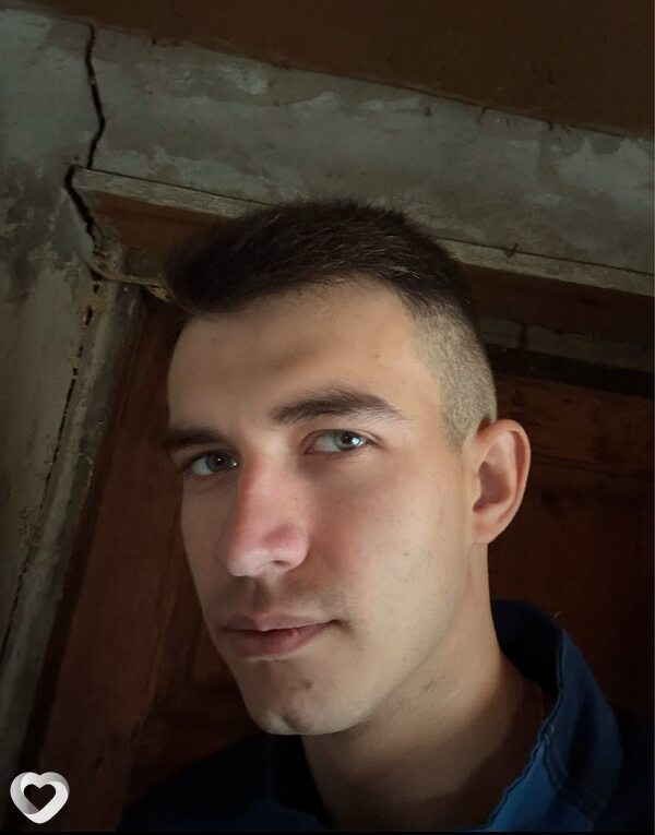 Артем, 25, Брянске — анкета №1724715