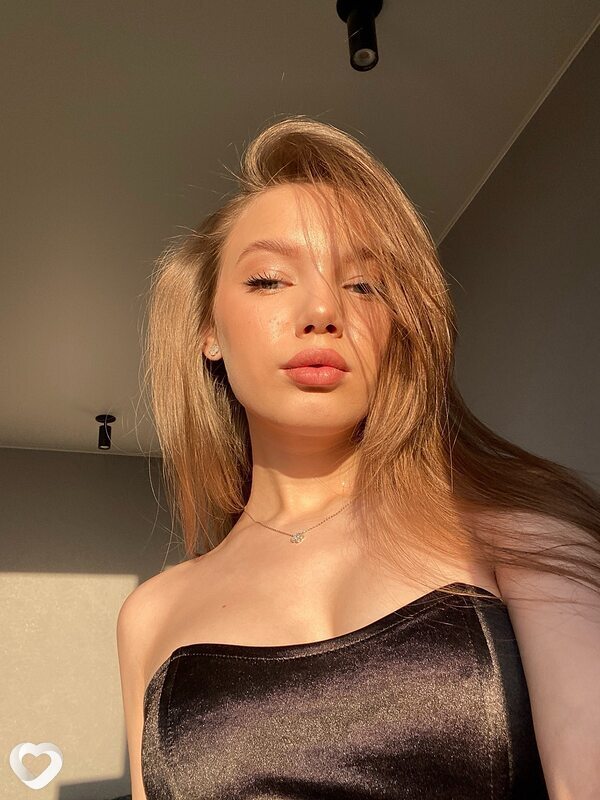 Анна, 21, Екатеринбурге — анкета №1724733