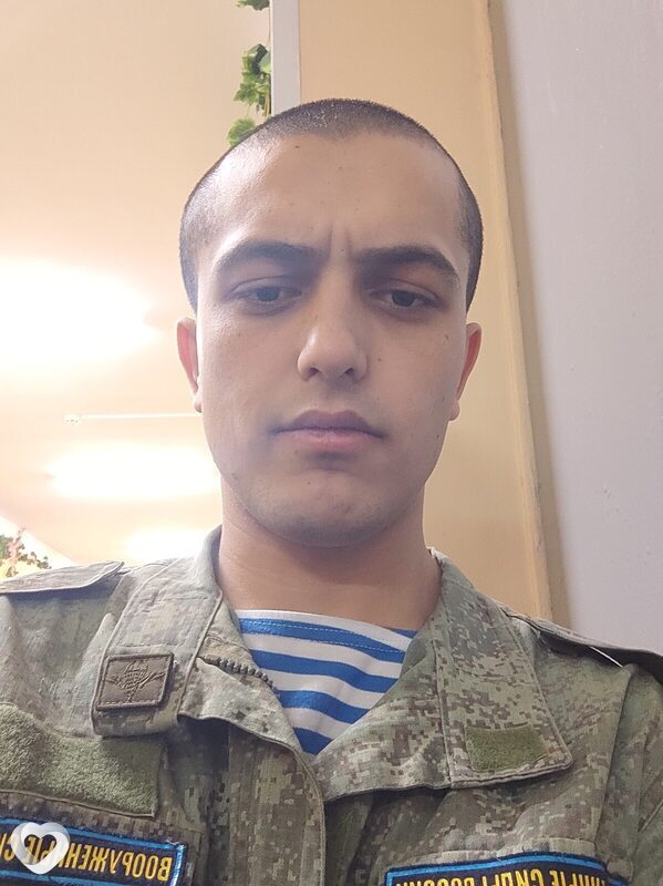 Юра, 22, Москве — анкета №1725835
