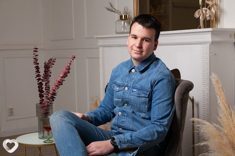 Артур, 20, Дзержинске — анкета №1726870