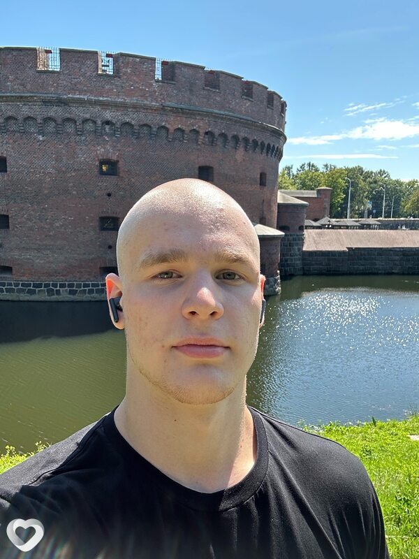 Артём, 20, Калининграде — анкета №1727803