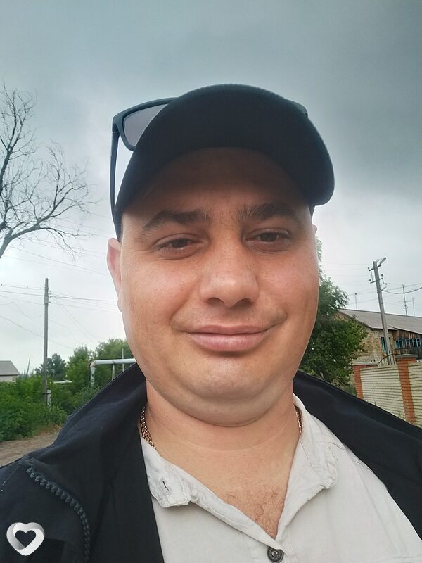 Максим, Абай