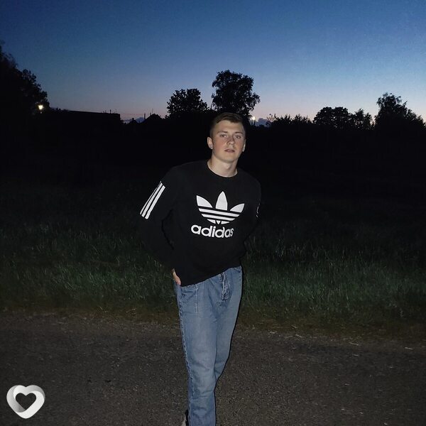 Коля, 20, Волковыске — анкета №1728286