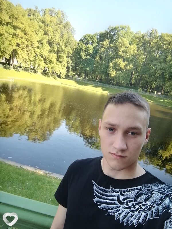 Иван, 22, Севастополе — анкета №1728619