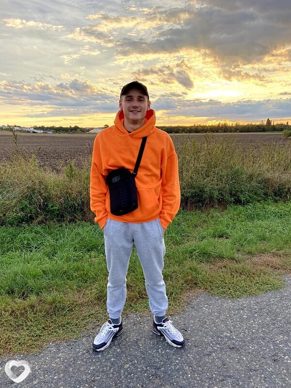 Стас, 22, Лозовой — анкета №1729240